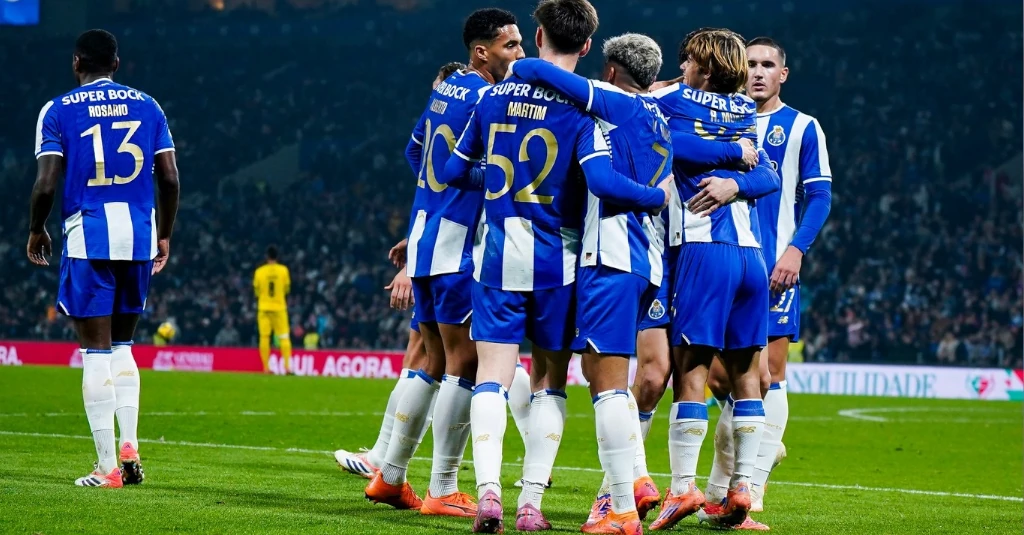 FC Porto domina Sintrense